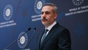 Turkish foreign minister holds calls on regional developments